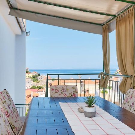 Sea View Apartment Sandra In Mali Lošinj Eksteriør bilde