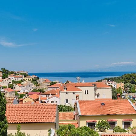 Sea View Apartment Sandra In Mali Lošinj Eksteriør bilde