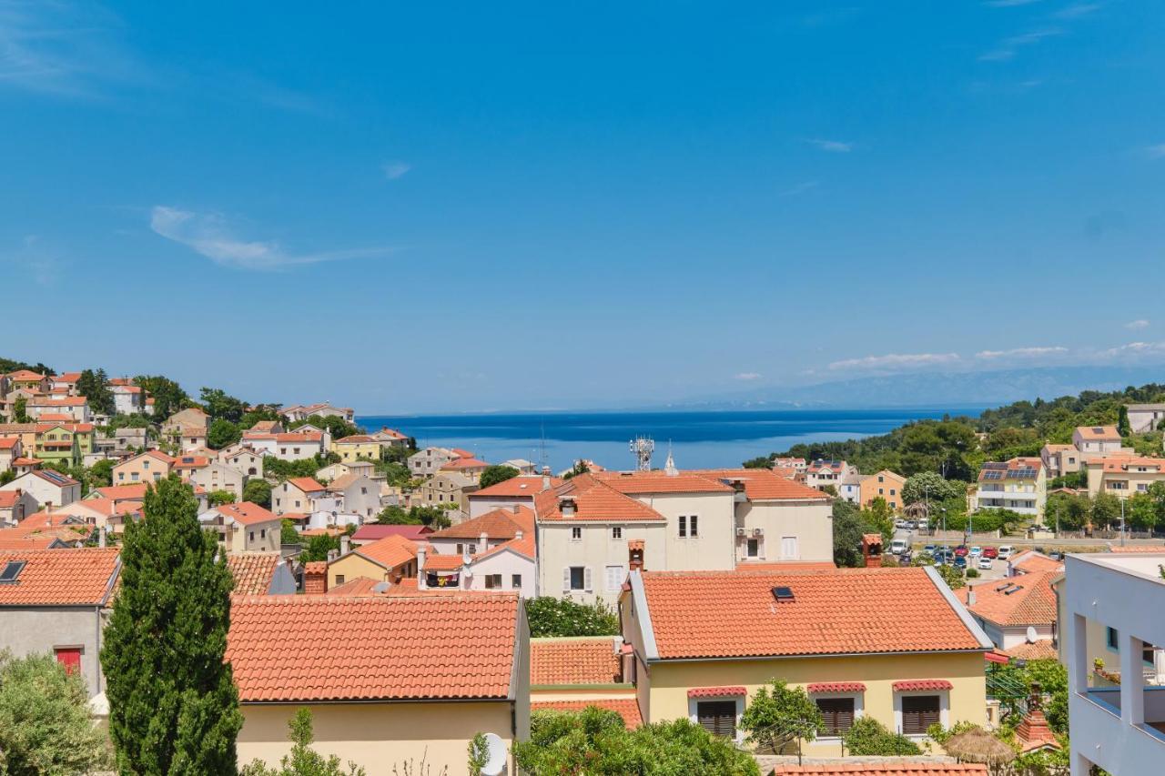 Sea View Apartment Sandra In Mali Lošinj Eksteriør bilde