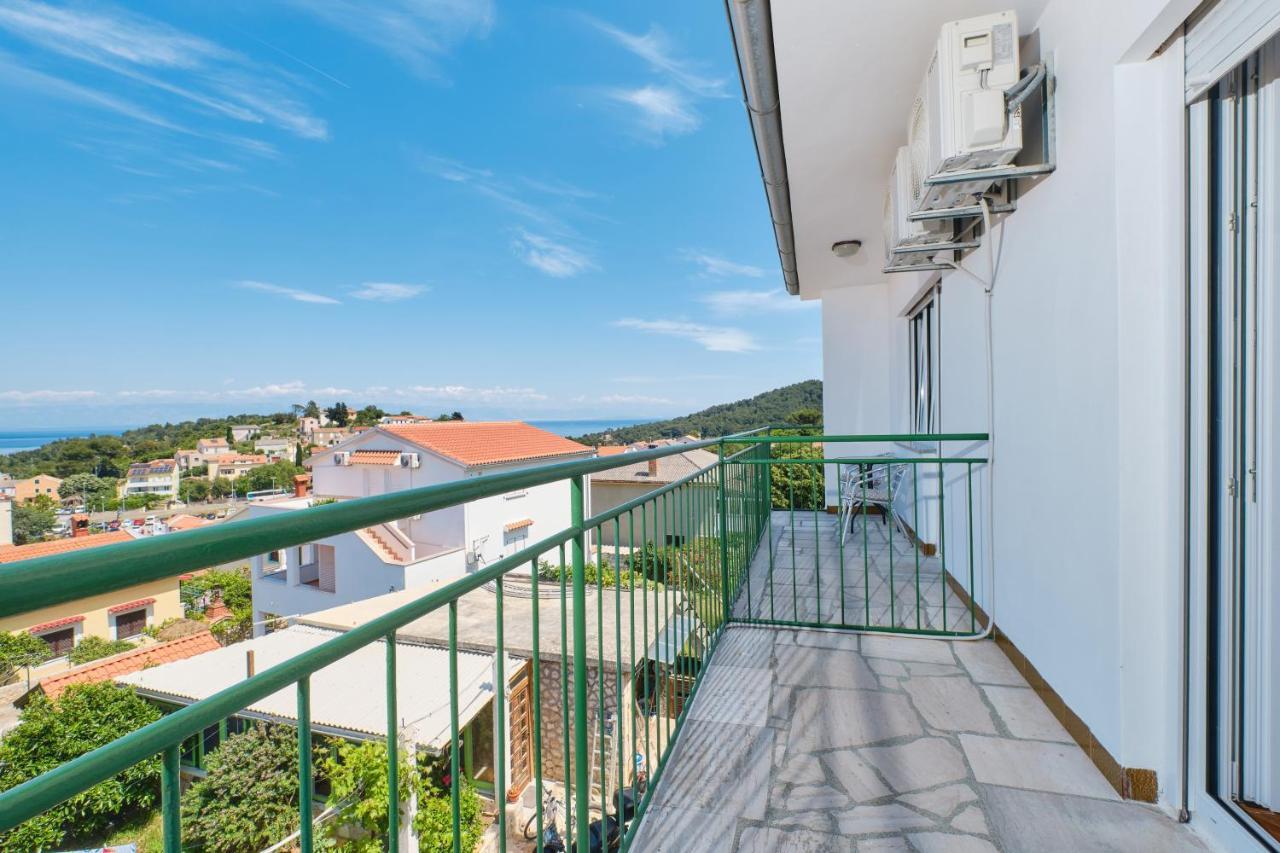 Sea View Apartment Sandra In Mali Lošinj Eksteriør bilde